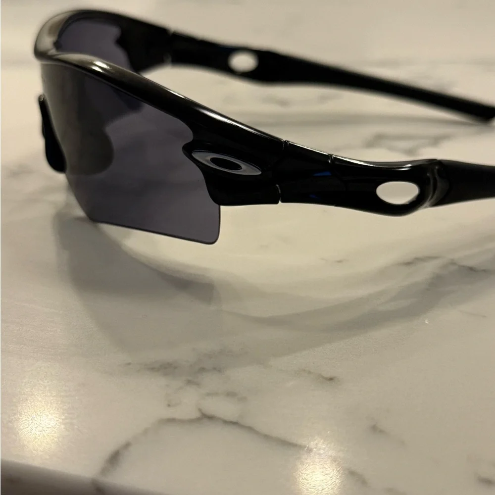 Oakley Black Frame Gray Lens Sunglasses